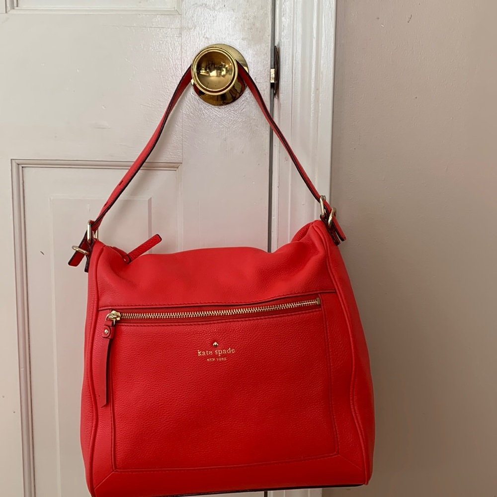 Kate Spade pebble leather like new medium handbag/crossbody